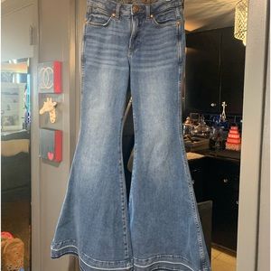 Wrangler Retro High Rise Flare Jeans Size 25x32